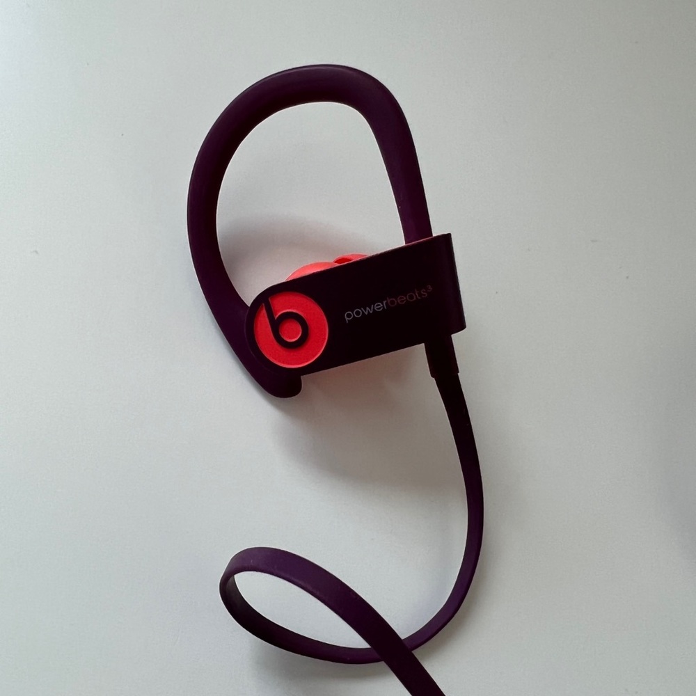 Beats - Picture 3 of 5